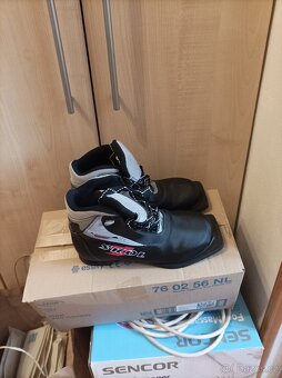 Prodej běžky a boty - 2