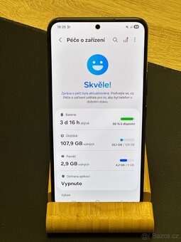 Samsung Galaxy S22 128GB Zelený - 2