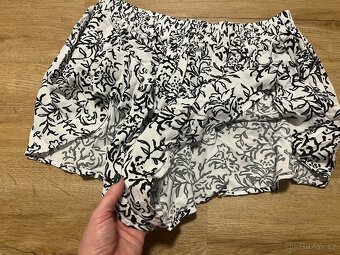 Kraťasová sukně M Sinsay - 2