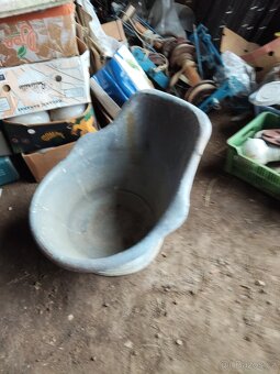 Stará sedací vana - 2