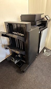 Laserová multifunkční tiskárna (barva) HP LaserJet Flow M880 - 2