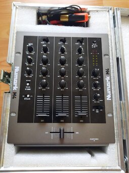 Mixazni pult Numark M4 - 2
