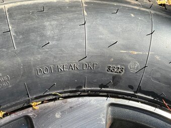 Prodám celoroční sadu kol 235/75 R15 - 2