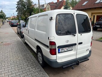 Toyota Hiace - 2