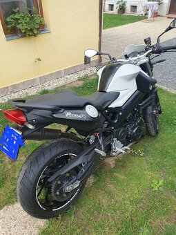 BMW F 800 R - 2
