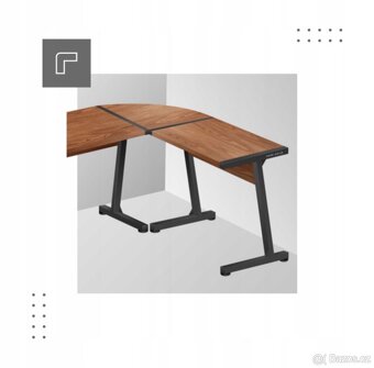 Rohovy PC stůl. - 2