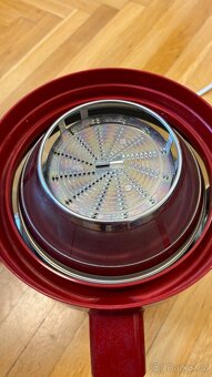 Odšťavňovač Philips HR1863, jako nový - 2
