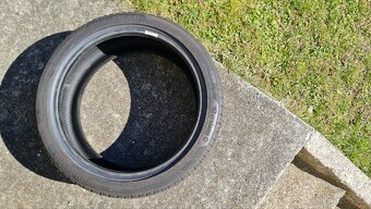Letní pneu 215/40 R17 - 2