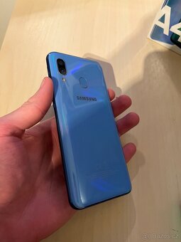Samsung A40 64 GB modrý - 2