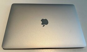 Macbook Pro 13" I5 3.1GHZ/8GB RAM/250GB / baterie 64 cyklů - 2