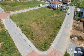Prodej stavebního pozemku 775 m2 - Střelice, ev.č. 00956 - 2