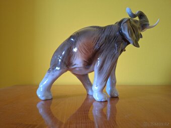 Slon Maxi velká porcelánová socha - 2