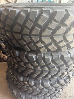 Vranik 225/75 r15 offroad - 2