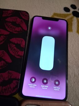 iPhone xs max - 2