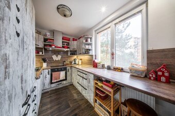 Prodej bytu 3+1 s balkonem, 78,20 m2, Lhenická ul., České Bu - 2