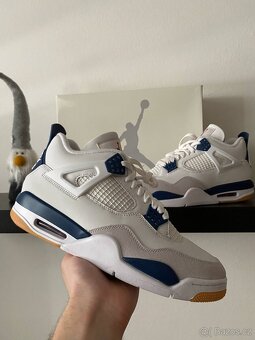 Nike Air Jordan 4 Retro SB Navy - 2