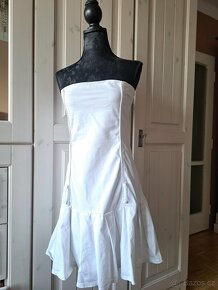 Bílé šaty mini vel. M (38) cena dohodou - 2