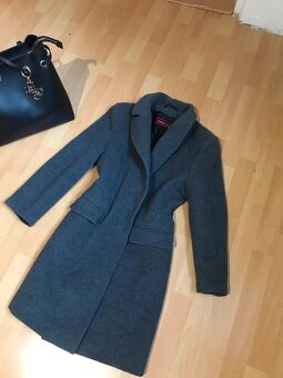 Kasmirovy vlneny sedy kabat damsky novy 36 - 2