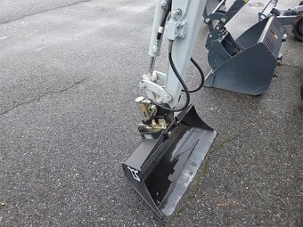 Nová naklápěcí hlava s mechanickým RU - 2