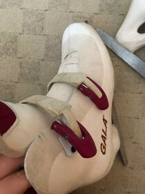 Dámské lední brusle - 2