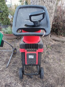 Drtič větví - štěpkovač - 2