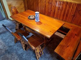 Dřevěný jídelní stůl, 3 židle, lavice - 2