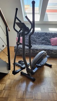 Eliptický trenažer HouseFit Motio 35 - 2