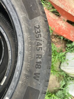 Pneu 235/45 r18 continental - 2