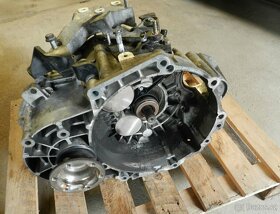 Audi Škoda VW 1,9 + 2,0 TDI 1 převodovka PŘEVODOVÁ SKŘÍN - T - 2