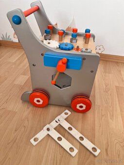 Chodítko a vozík s nářadím - 2