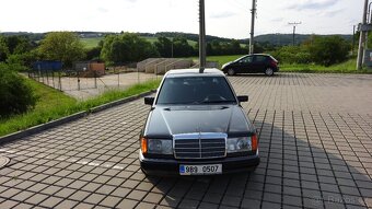 Mercedes - Benz W124 - 2
