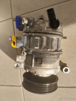 PRODÁM kompresor klimatizace VW 5Q0820803k - 2