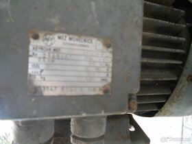 Elektromotor 7,5 kw + vypinač hvězda trojúhelnik - 2