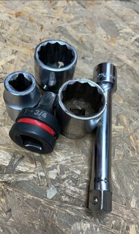 Prodám MILWAUKEE M18 FUEL - 2
