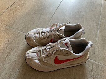 Tenisky Nike dámské 39,5 - 2