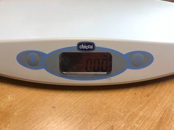 Chicco Dětská digitální váha (doprava přes Záslkovnu zdarma) - 2