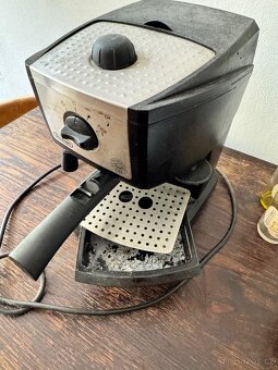 Pákový kávovar DeLonghi EC155 - 2