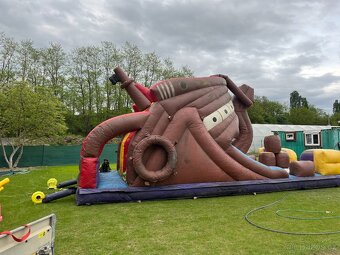 Profi skákací hrad - NOVÁ CENA - 2