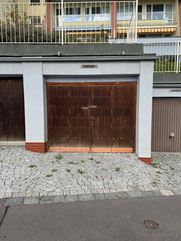 PRONAJMU PROSTORNOU GARÁŽ MOŽNOST I JAKO SKLAD - 2