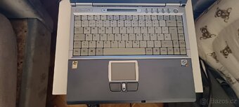 Sběratelský a zajímavý Fujitsu Siemens Lifebook E7010 - 2