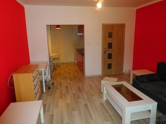 Nájem bytu 2+1 s balkónem ul.Harcovská - 2