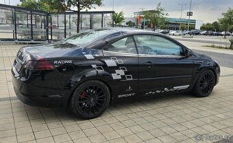 Ford Focus Cabrio 2.0i . Výměna možná - 2