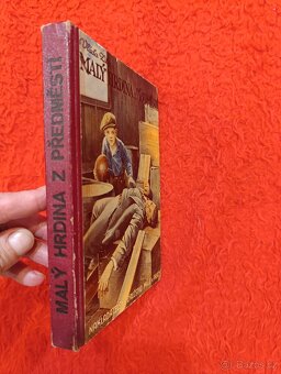 MALÝ HRDINA Z PŘEDMĚSTÍ - Vláďa Zíka - 2