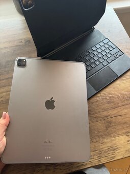 iPad Pro 12.9 + magic keyboard - 2