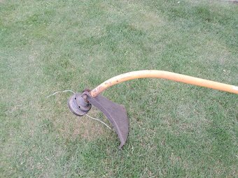 Strunový vyžínač - 2