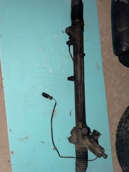 Hřeben řízení Audi A8D3 - 2