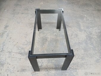 Konferenční stolek - 2