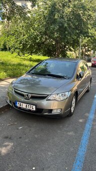 Civic 2007. 1.3 benzin automatická - 2
