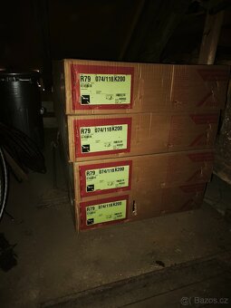 Prodám střešní okna Roto - 2