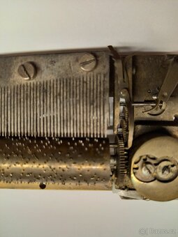 Starožitný hrací strojek - 2